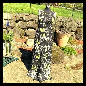 All That Jazz Gorgeous Flattering Dress